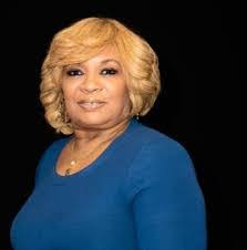 Elaine Wilmore's Instagram, Twitter & Facebook