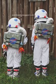 Walk and jump like an astronaut on the moon; Parrish Platz Diy Astronaut Costume Astronaut Costume Kids Astronaut Costume