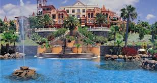 The trustscore is the standard for reputation, summarizing verified reviews and comments from various sources. Bahia Del Duque