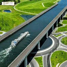 Yol Uzerine Yapilmis Harika Su Kanali Magdeburg Koprusu Almanya Yorgroup Yoryapi Almanya Sukanali Magdeburg M Magdeburg Germany Countries Of The World