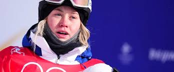 Ski acrobatique : Championne du monde de Big air, Tess Ledeux décroche son  3e titre mondial à 21 ans