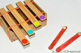 10 Instrumentos Musicales Caseros Para Ninos Y Ii A Gusto En Casa Homemade Musical Instruments Diy Musical Instruments Homemade Instruments