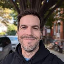 Dan Collen (@SpinelessL)