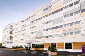 Is parking offered on site at holiday inn manchester airport, an ihg hotel? Premier Inn Manchester Airport M56 J6 Runger Lane South Bewertungen Fotos Preisvergleich Tripadvisor