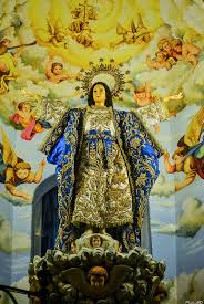 Diego de riaño, arquitecto de origen cántabro y una de las figuras cumbres del plateresco español, desarrolla una amplia trayectoria profesional en andalucía, siendo nombrado maestro mayor de la catedral de sevilla en el año 1528, y desde 1532 también maestro mayor de las iglesias de arcos. Nuestra Senora De La Asuncion De Sta Maria The Wandering Lady Of Ilocos Sur