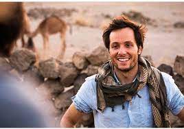 Pr�sent chaque samedi soir sur tf1, vianney fait face aux revers de son exposition dans the voice. Vianney Brutally Dumped By His Companion By Email In Full Promotion Of His Album The News 24
