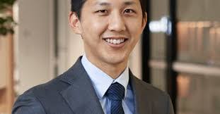 Andrew Ngai's Instagram, Twitter & Facebook