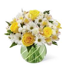 Choose from a variety of beautiful arrangements including roses, peruvian lilies, mini carnations, traditional daisies, and cushion poms. 30 Best St Patrick S Day Gifts Send Saint Pattys Day Gifts