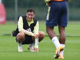 Here you the gorgeous fiancee of the midfielder. Arsenal Transfer News Mesut Ozil Says Goodbye To Teammates Ahead Of Fenerbahce Move Football News 24