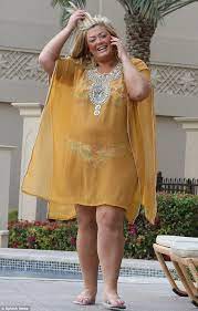 Confident Gemma Collins Displays Her Curvaceous Bikini Body In Dubai Curvy Girl Fashion Beach Outfits Plus Size Plus Size Designers