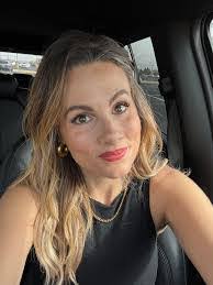 Rita Enright's Instagram, Twitter & Facebook