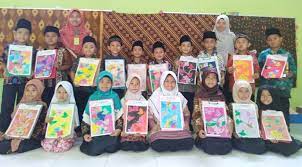 Check spelling or type a new query. Gambar Batik Mewarnai