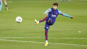 His high press and comfort on the ball make him an ideal candidate for the yellow submarines. Fc Barcelona La Liga Riqui Puig Setien Was Very Close To Me He Helped Me A Lot Marca