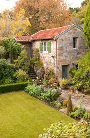Pin By Cristiane De Cassia N Batista On Country Homes House Exterior Exterior Stone House