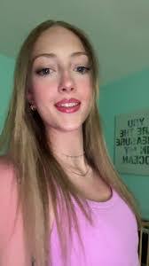 Alina Collins's Instagram, Twitter & Facebook