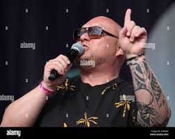 90er musik hi-res stock photography and images