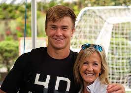 In sam ehlinger's first road start of his college career against #4 ranked usc, ehlinger led the each time texas quarterback sam ehlinger takes the field, it's a chance to honor his late father. Making Of A Quarterback Inside Texas Inside Texas