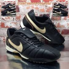Pin On Rare Football Boots Vintage Soccer Cleats Football Trainers And Soccer Shoes