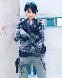 eyevil dyepyends sn gssd pyesplye kyeyeping quiyet militarygirl femalesoldier armywomen c military girl gunslinger girl warrior girl