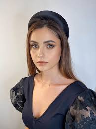 Incredibly beautiful Tamara Roman 🤎 The products that I used:  @maccosmetics strobe cream in peach @armanibeauty lasting silk UV  foundation @armanibeauty high precision retouch @nudestix nudies blush  “bare back” @armanibeauty neo nude