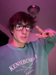 🚨 𝑩𝑬𝑨𝑼 𝑾𝑨𝑮𝑵𝑬𝑹 𝑯𝑨𝑺 𝑴𝑶𝑹𝑬 𝑴𝑶𝑵𝑬𝒀 𝑻𝑯𝑨𝑵 𝑴𝑬 𝑨𝑵𝑫  𝑩𝑳𝑶𝑪𝑲𝑬𝑫 𝑴𝑬 🚨 Bro what is this dm @BeauLWagner sent me at 3:22AM  😂😂 Here's me face and how can I tell Beau