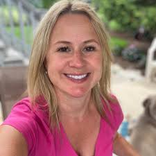 With a delightful cast of characters, an inventive amateur sleuth, and a  whole host of cheesy hijinks, The Grilled Cheese Mysteries are the perfect  cozy murder mysteries to melt into!