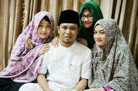 Of human but wait, it gets worse. Inside Indonesia S Controversial Training Seminars Preparing Muslims For Polygamous Marriage Abc News