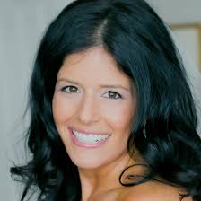 Parkway Food Hall, a 16,000-square-foot facility featuring eight dining  concepts, a full bar and several other amenities, plans to open in Longmont  this May.