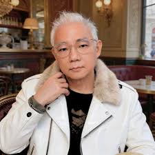 Is 9000RMB enough for 22 days in China with accommodation and breakfast  booked?