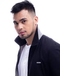 Kim Franco's Instagram, Twitter & Facebook