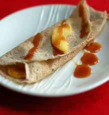 Crepes Sucrees Aux Pommes Et Caramel Au Beurre Sale Recette Recettes De Cuisine Alimentation Delicieux Desserts