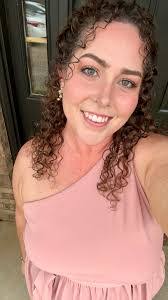 Ashley Gantz's Instagram, Twitter & Facebook