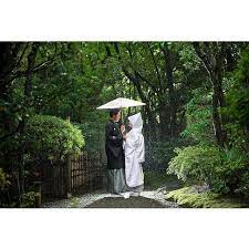 和装 前撮り あいにくの雨 しかも本降り かと思えば なんと素敵な雨 とっても素敵な時間でした スーパーカメラマン大川さん スタジオフィール 友泉亭 友泉亭公園 祝福の雨 雨降って地固まる 憧れの 白無 前撮り フォト ブライダルフォト 結婚式