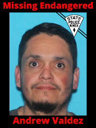 Andrew Valdez's Instagram, Twitter & Facebook