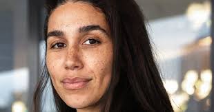 This New Orleans-based filmmaker just won an $800,000 'Genius Award'  recognizing her work  https://www.nola.com/entertainment_life/garrett-bradley-filmmaker-macarthur-genius-award/article_77323bc2-90f5-44f2-b20e-c40973047ead.html?utm_campaign  ...