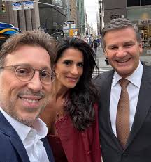 Um encontro rápido, mas cheio de valor. Conversar com o Daniel Bresser  @danielbresser é sempre uma oportunidade de trocar ideias sobre negócios e  futuro.