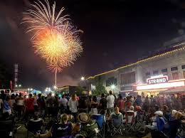 Share these fun independence day facts at your upcoming holiday bbq. Best Atlanta 4th Of July Fireworks Shows Parades Events 2021