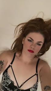 Dana Ashton (@danatheaashton)