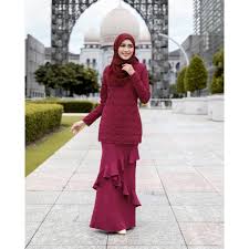 Dah grab ke belum ni our #jlabellanareetakurung kalau belum tu meh pakat beli jom, yg tgh berputik putik tu kasi sedondon laa uolls… Nareeta Kurung By J Labella Atelier Shopee Malaysia