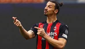 Born 3 october 1981) is a swedish professional footballer who plays as a striker for serie a club milan and the sweden national team.ibrahimović is widely regarded as one of the best strikers of all time. Zlatan Ibrahimovic Reagiert Auf Kritik Von Lebron James Politik Entzweit Die Welt