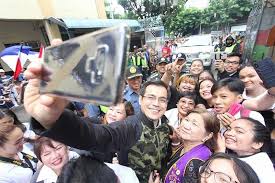 Moreno, who has also been ranking in presidential preference surveys, said he didn't believe in positions being passed by a parent to his child. Isko Moreno Heeds Online Call To Remove Name Face From Food Truck Philstar Com