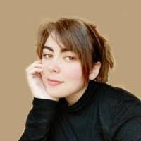 Selena Geiger's Instagram, Twitter & Facebook