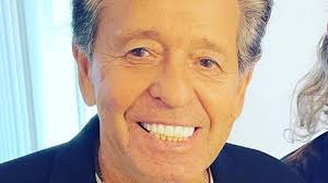 The Heartbreaking Death Of Top Gun Actor Frank Pesce