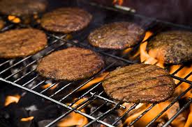 Based on the results of the first challenge with hot dogs, one kid earns a major advantage in the elimination. Enter Our Klaq Bbq Backyard Griller Competition Best Burger