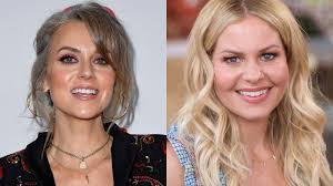 Cameron Burton's Instagram, Twitter & Facebook