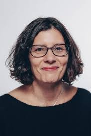 Nadia Hamdan's Instagram, Twitter & Facebook