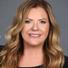 Leann Shoemaker's Instagram, Twitter & Facebook