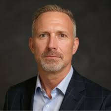 I am a 4th generation LEO, with over 30 years as a LEO. Currently there are  about 800,000 sworn LEOs in the U.S., and currently there are about 26,500  names belonging to