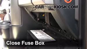 Land rover lr3 fuse box diagram. Interior Fuse Box Location 2005 2009 Land Rover Lr3 2006 Land Rover Lr3 Se 4 4l V8