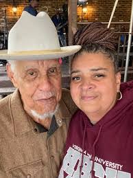 Bonnie Cureton's Instagram, Twitter & Facebook